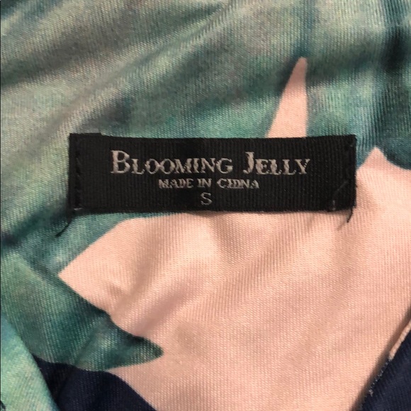 EUC Size Small Dress - Picture 3 of 3